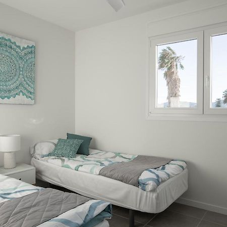 Sunny Apartment In Denia With Outdoor Swimming Pool And Garage Parking Place Included, 300M From The Sandy Beach Dış mekan fotoğraf