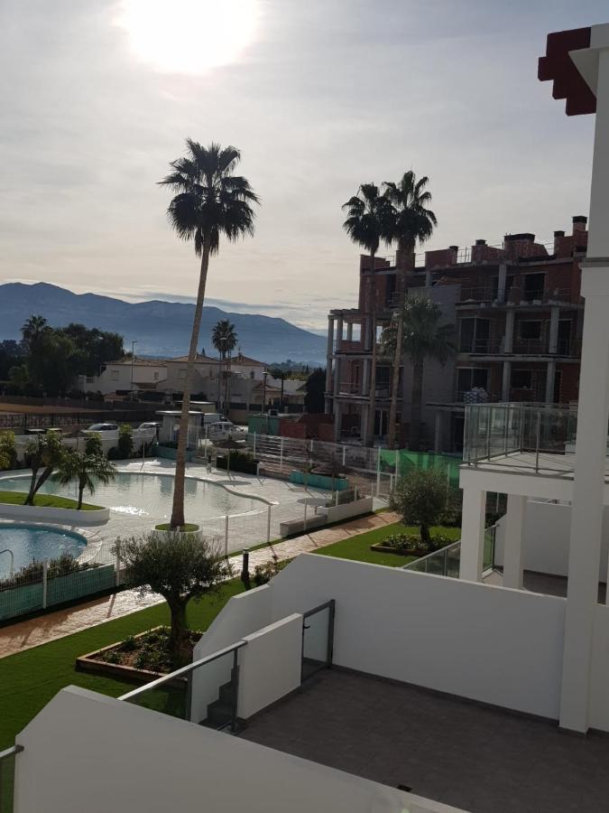 Sunny Apartment In Denia With Outdoor Swimming Pool And Garage Parking Place Included, 300M From The Sandy Beach Dış mekan fotoğraf